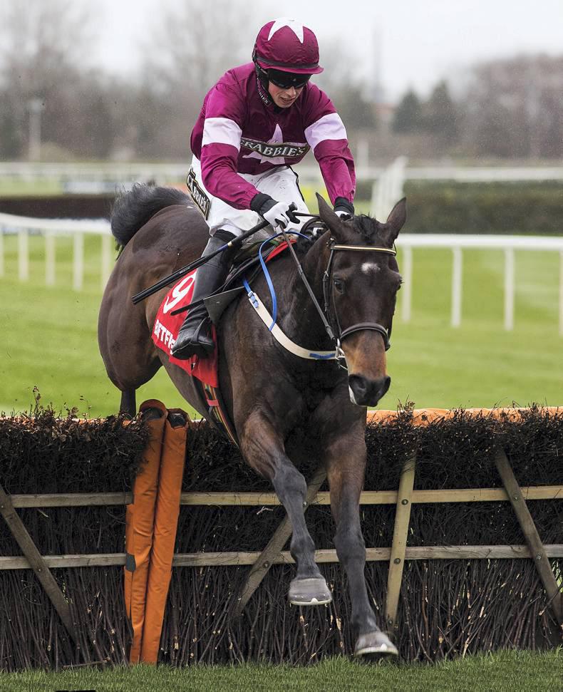 SIMON ROWLANDS: Apple’s Jade's romp shows huge improvement