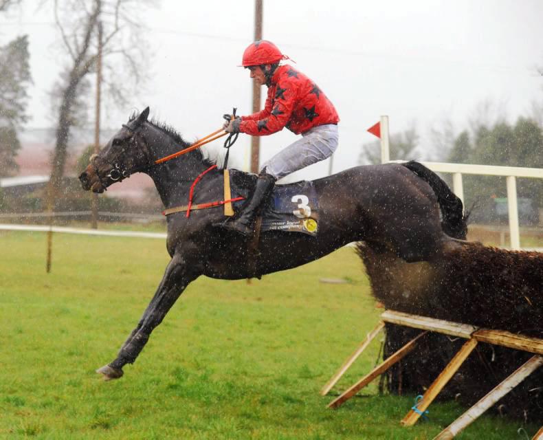 DROMAHANE SUNDAY: Blazes Peg battles the elements 