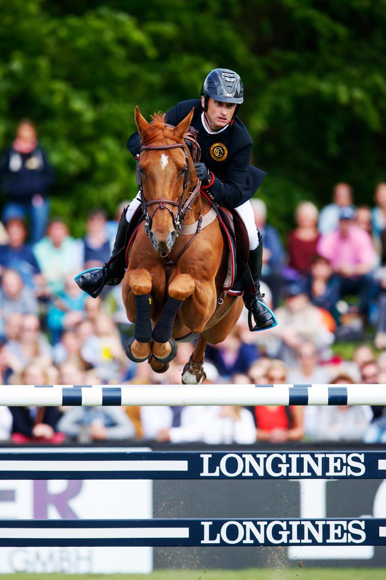 INTERNATIONAL: Lynch helps Miami to Glory 