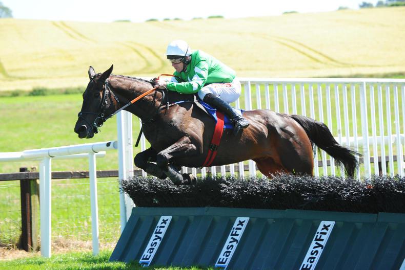 DOWNPATRICK SUNDAY: Elliott and Russell on song