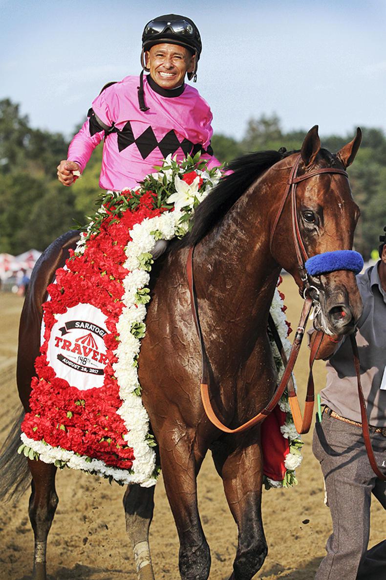 THE WEEK THAT WAS:  Smith signs and smiles 